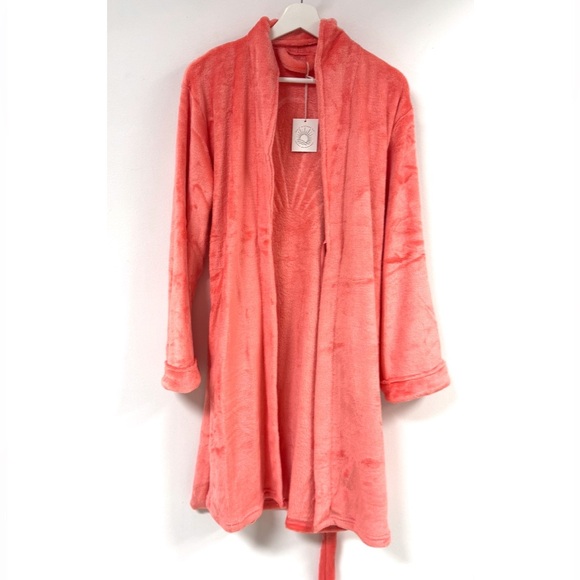 Salt Sisters Plush Shell Robe. - Picture 5 of 10